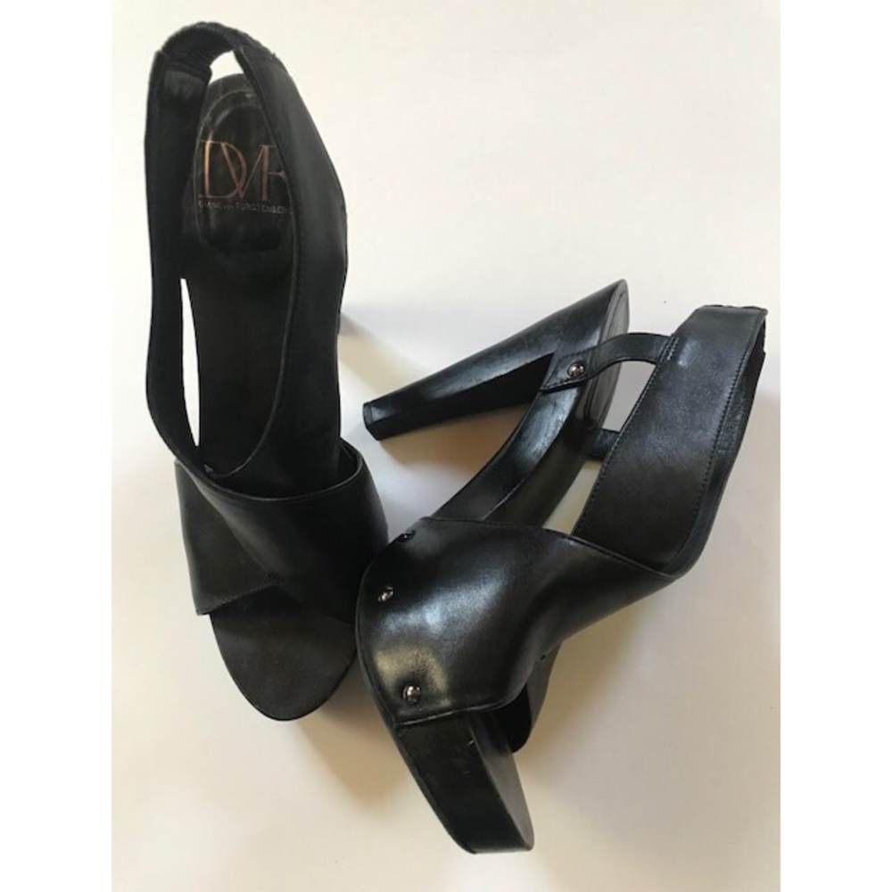 Dvf gorgeous black heel